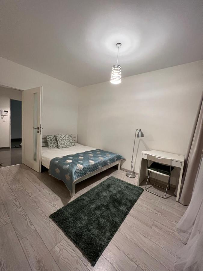 Free Parking In Garage Karolina Plazza, New Cosy Studio With All You Need Prague Exterior photo