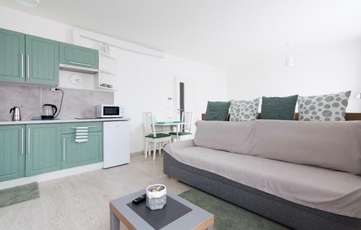 Free Parking In Garage Karolina Plazza, New Cosy Studio With All You Need Prague Exterior photo