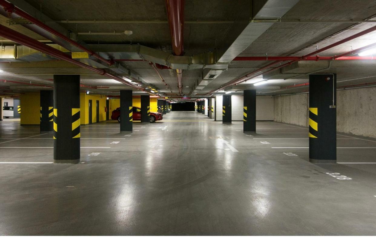 Free Parking In Garage Karolina Plazza, New Cosy Studio With All You Need Prague Exterior photo